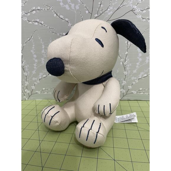 American Eagle Limited Edition Denim Snoopy Peanuts 8” Plush Stuffed Animal Rare - Picture 5 of 15